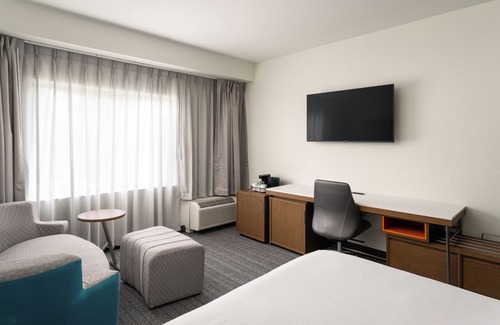 Brunswick Hotel | Courtyard by Marriott Brunswick