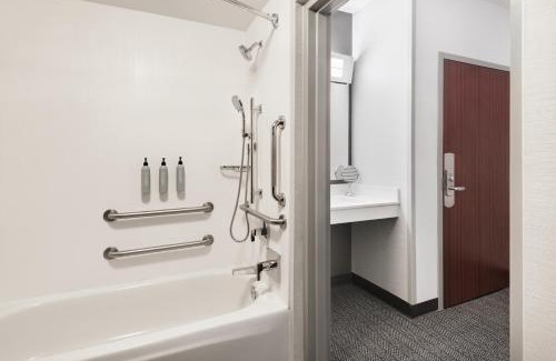Burlington Hotel | Courtyard by Marriott Burlington
