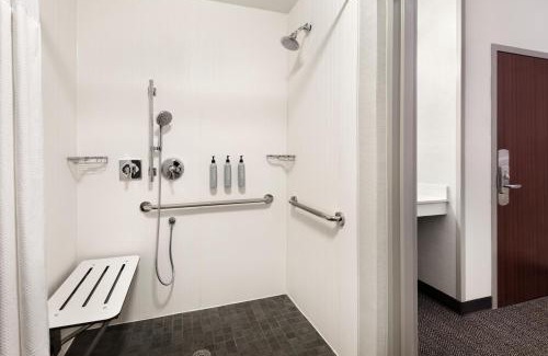 Burlington Hotel | Courtyard by Marriott Burlington