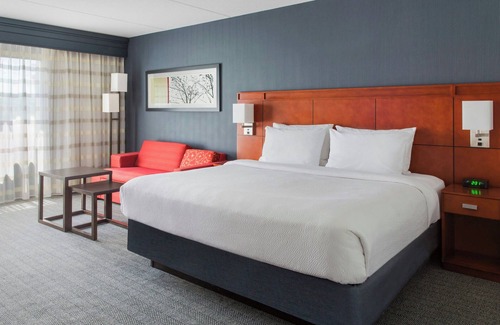 Amherst Hotel | Courtyard by Marriott Buffalo Amherst/University