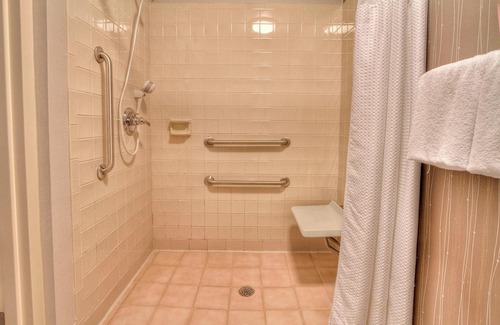 Burlington Hotel | Courtyard by Marriott Burlington