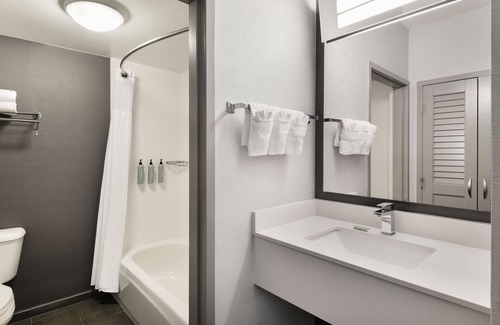 Burlington Hotel | Courtyard by Marriott Burlington
