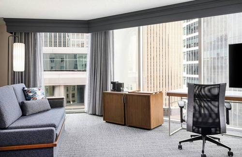 Charlotte Center City Hotel | Courtyard by Marriott Charlotte City Center