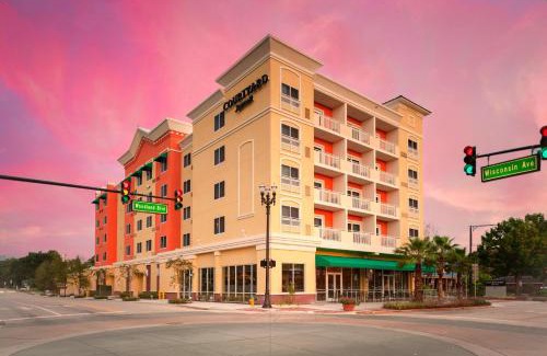 DeLand Hotel | Courtyard by Marriott DeLand Historic Downtown