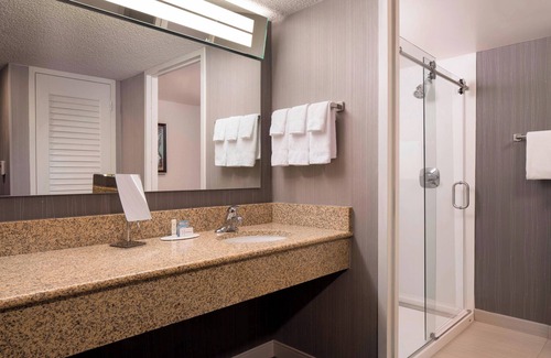 Dupont Hotel | Courtyard by Marriott Denver Airport