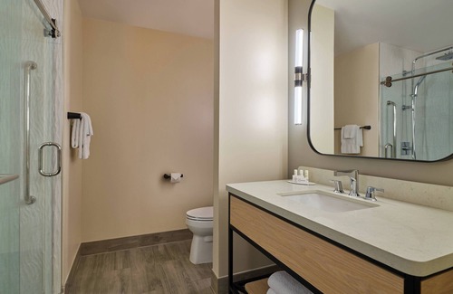 Downtown Denver Hotel | Courtyard by Marriott Denver Downtown