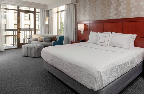 Downtown Memphis Hotel | Courtyard by Marriott Downtown Memphis