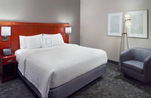 Greensboro Hotel | Courtyard by Marriott Greensboro