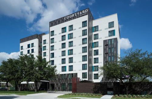 Houston Heights Hotel | Courtyard by Marriott Houston Heights/I-10
