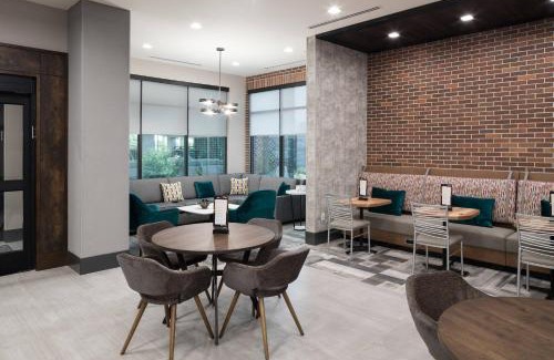 Houston Heights Hotel | Courtyard by Marriott Houston Heights/I-10
