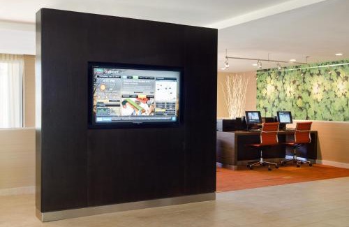 Huntsville Hotel | Courtyard by Marriott Huntsville University Drive