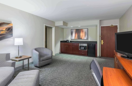 Ashley Oaks Hotel | Courtyard by Marriott Knoxville Cedar Bluff