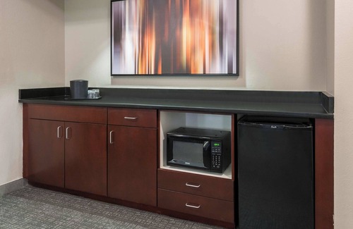 Ashley Oaks Hotel | Courtyard by Marriott Knoxville Cedar Bluff