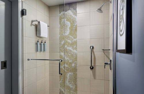 French Quarter Hotel | Courtyard by Marriott New Orleans French Quarter/Iberville