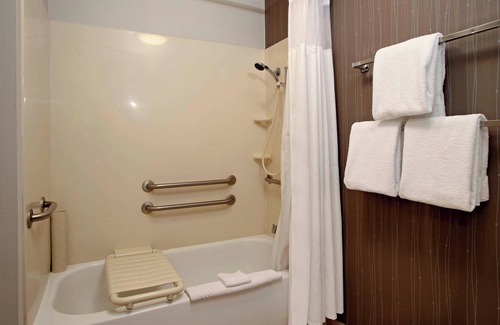 Downtown Oakland Hotel | Courtyard by Marriott Oakland Downtown