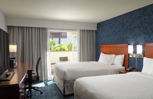 Old Town Hotel | Courtyard by Marriott Old Town