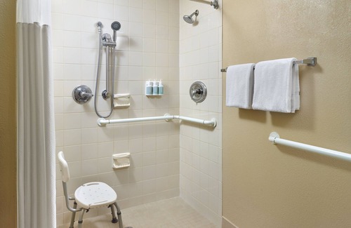 Airport North Hotel | Courtyard by Marriott Orlando Airport