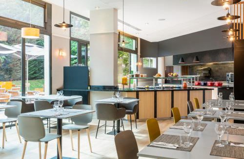 Saint-Denis Hotel | Courtyard by Marriott Paris Saint Denis