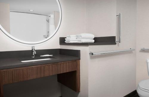 Paso Robles Hotel | Courtyard by Marriott Paso Robles