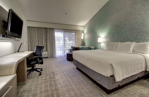 Solana Beach Hotel | Courtyard by Marriott San Diego Del Mar/Solana Beach