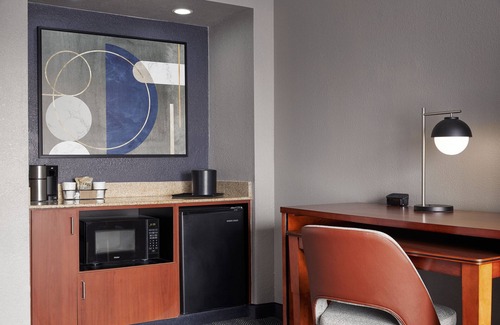 Downtown St. Louis Hotel | Courtyard by Marriott St. Louis Downtown West