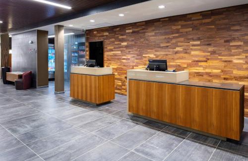 Wayne Hotel | Courtyard by Marriott Indianapolis West-Speedway