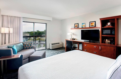 Myrtle Beach Hotel | Courtyard by Marriott Myrtle Beach Barefoot Landing