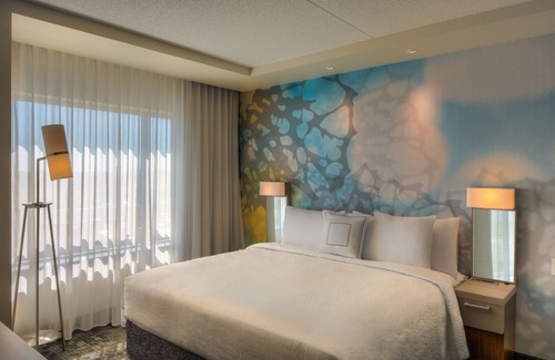 Winnipeg Hotel | Courtyard by Marriott Winnipeg Airport