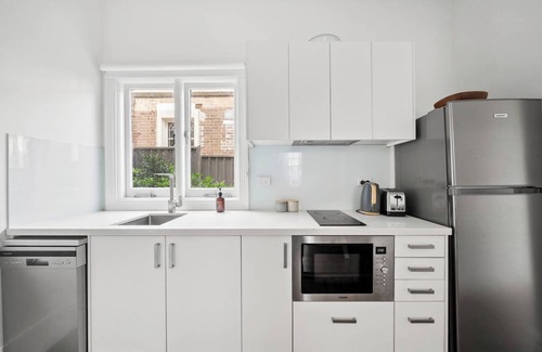 Ashfield Apartamento | Courtyard Esperanza Sunny Heritage Chic