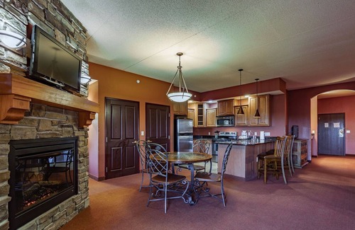Wisconsin Dells Condominio | PATIO. Tina JACUZZI. Mes de marzo = acceso al parque acuático