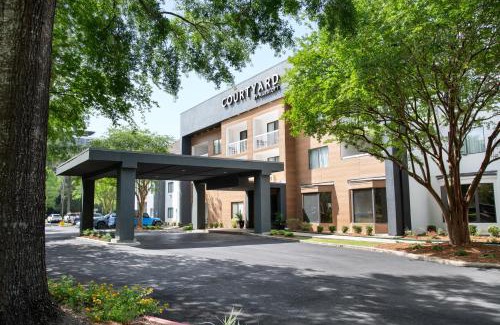 Lafayette Hotel | Courtyard Lafayette Airport