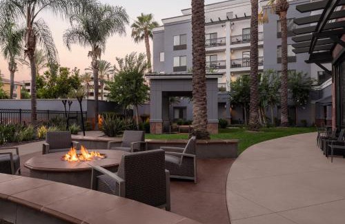 Burbank Hotel | Courtyard Los Angeles Burbank Airport