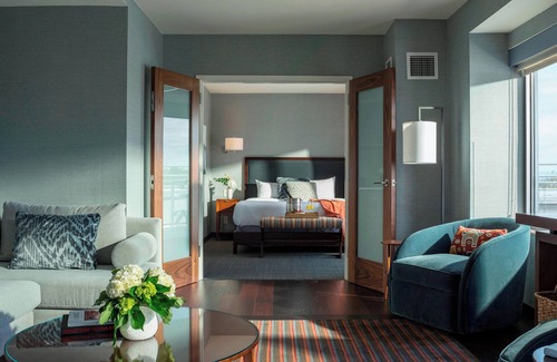 Burlington Hotel | Courtyard Marriott Burlington Harbor