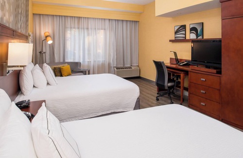 Hesperia Hotel | Courtyard Marriott Victorville