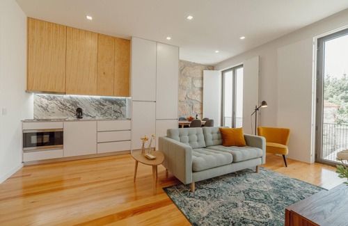 Campanha Apartamento | Courtyard Oporto Design Apartment E