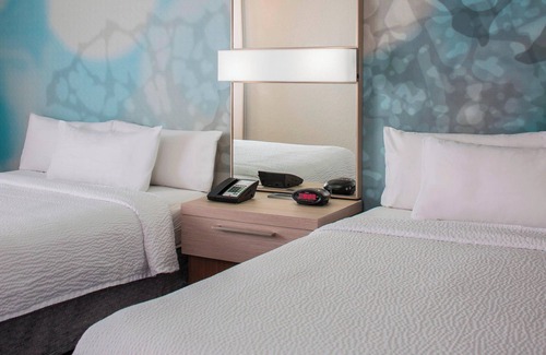 Florida Central Atlantic Coast Hotel | Courtyard Orlando Lake Buena Vista in the Marriott Village
