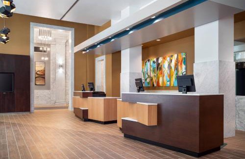 Pioneer Square Hotel | Courtyard Seattle Downtown/Pioneer Square