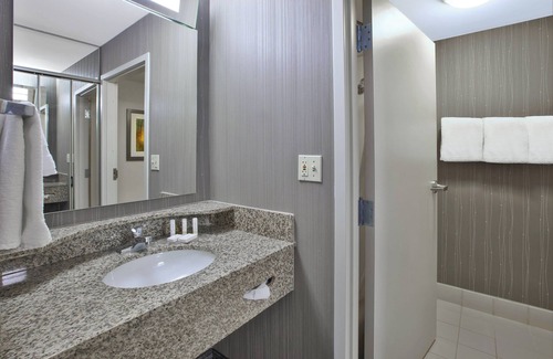Somerset Hotel | Courtyard Somerset by Marriott