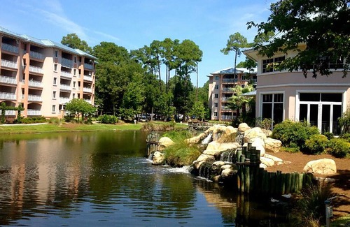 Palmetto Dunes Complejo | Courtyard View - 3 Bedroom - Marriott's SurfWatch - Full Resort Access