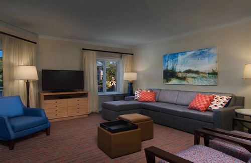 Palmetto Dunes Complejo | Courtyard View - 3 Bedroom - Marriott's SurfWatch - Full Resort Access