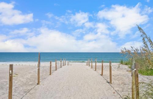 Vilano Beach Casa | Cove's End Heated Pool Tropical Oasis BBQ Sleeps 9