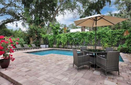 Vilano Beach Casa | Cove's End Heated Pool Tropical Oasis BBQ Sleeps 9