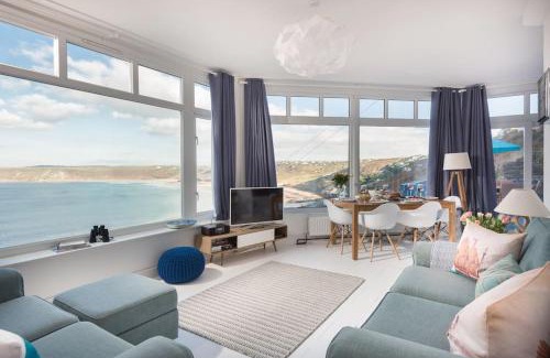 Sennen Cove Apartamento | Cove View-Sea view apartment in corner of Cornish paradise