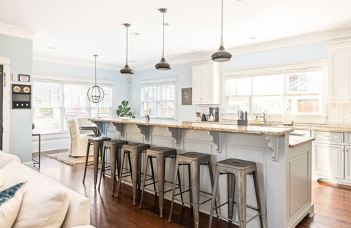 East Side Apartamento | 3 homes in 1/Living Large in ATL+TNY HSE SLPS 16