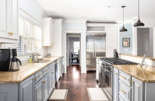East Side Apartamento | 3 homes in 1/Living Large in ATL+TNY HSE SLPS 16