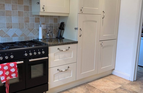 Acresford Casa | Coventry Charm - Spacious 3 Bedroom House