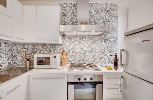 Coverciano Apartamento | Coverciano Modern Apartment with Patio!
