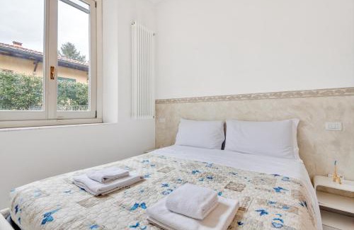 Coverciano Apartamento | Coverciano Modern Apartment with Patio!
