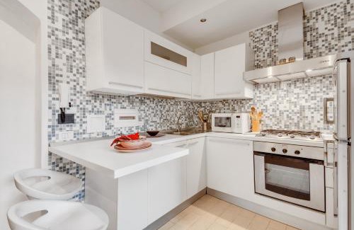 Coverciano Apartamento | Coverciano Modern Apartment with Patio!