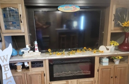 Port Bolivar Alquiler De RV | Covered RV Beach Getaway